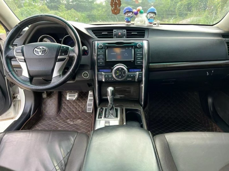 青岛15年丰田锐志8