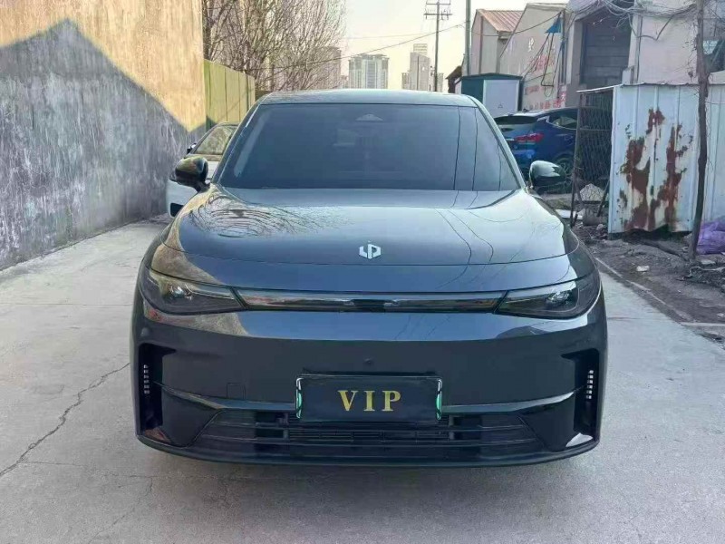 枣庄24年零跑汽车C011