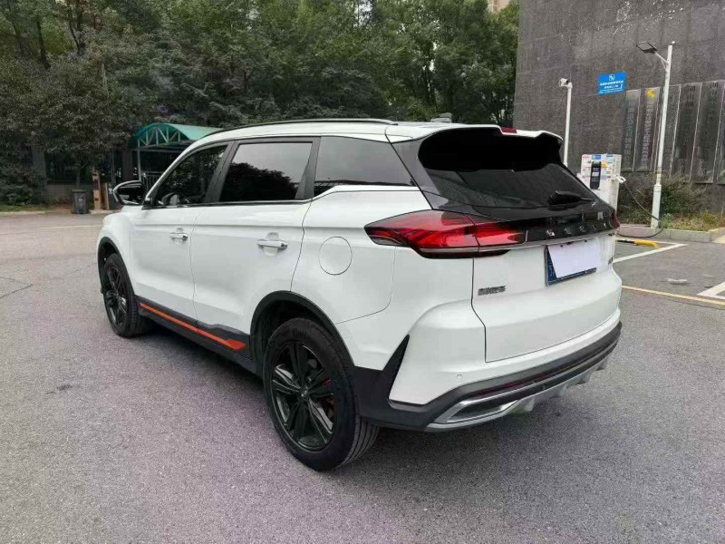 长沙21年吉利博越6