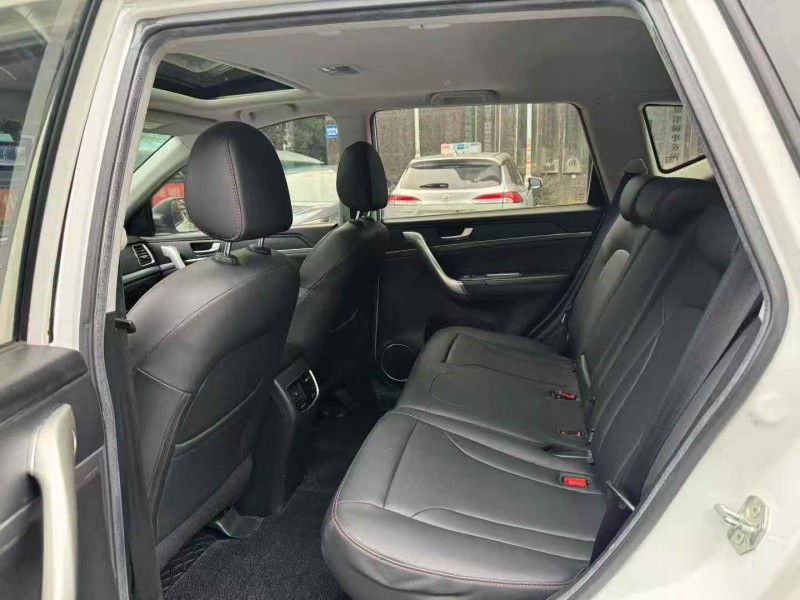 长沙19年哈弗M68