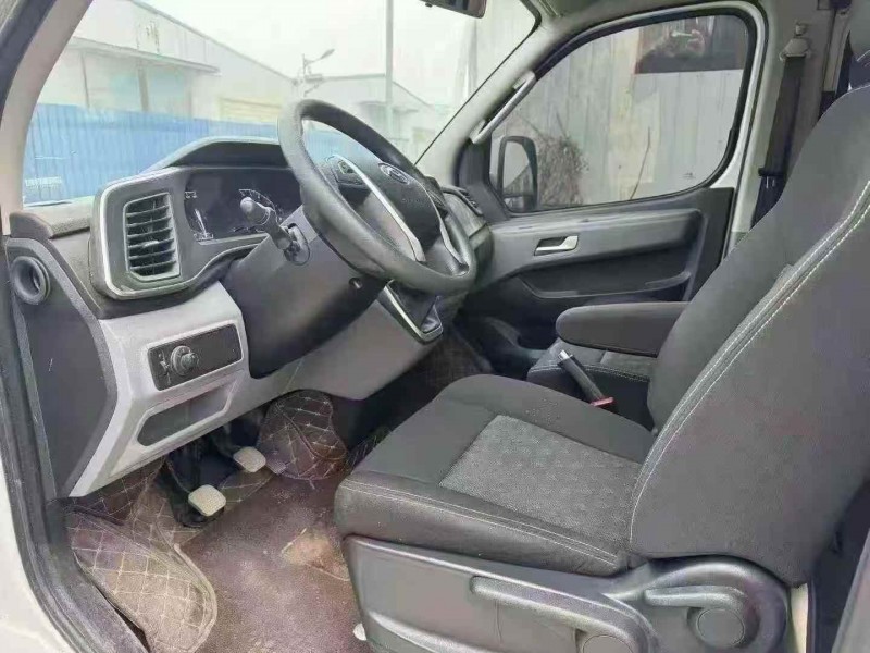 平顶山25年大通V806