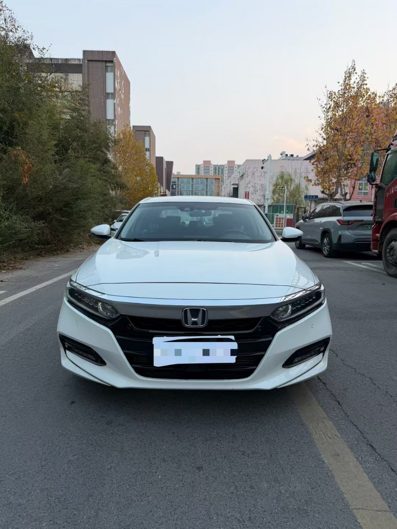 宿迁19年本田雅阁1