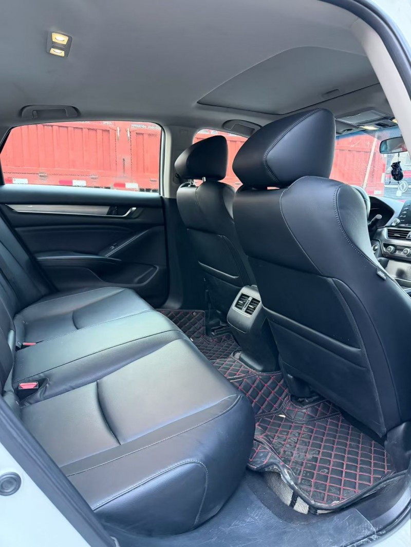 宿迁19年本田雅阁4