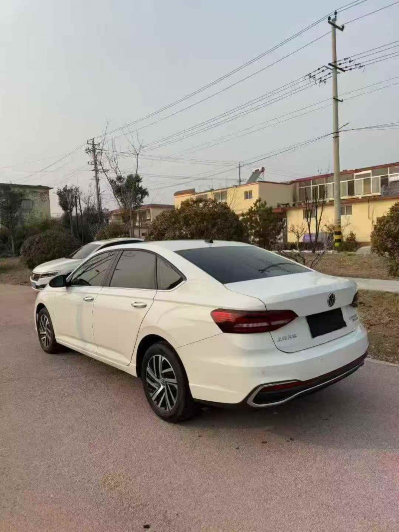 济宁23年大众朗逸7