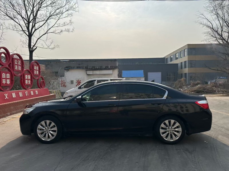 泰安16年本田雅阁7
