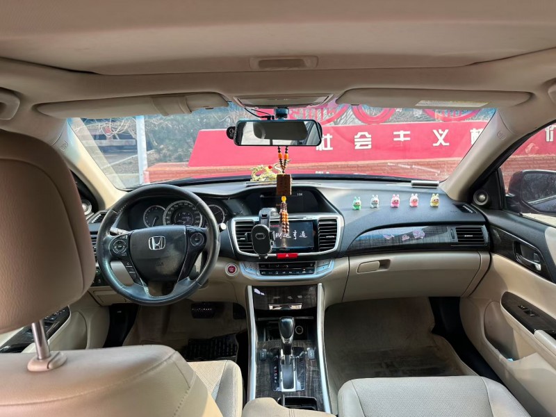 泰安16年本田雅阁8