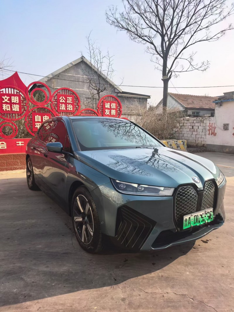泰安23年宝马IX3