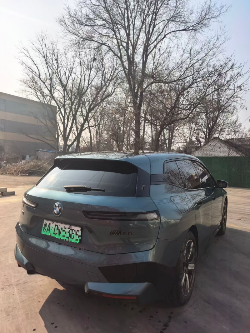 泰安23年宝马IX6