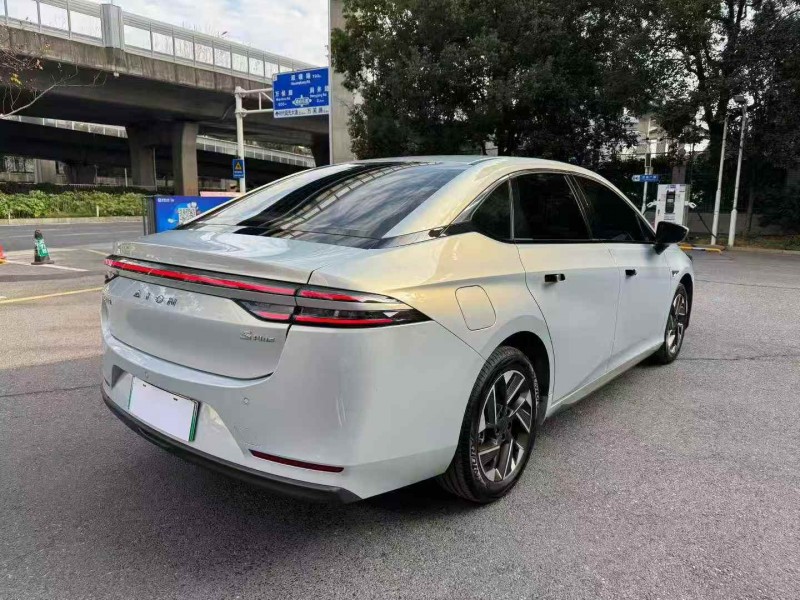 长沙23年传祺埃安S4