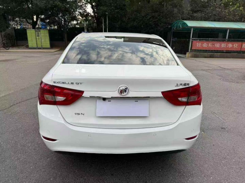 长沙17年别克英朗5