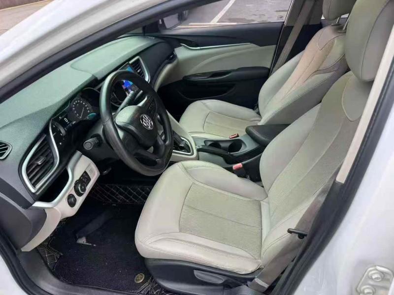 长沙17年别克英朗6