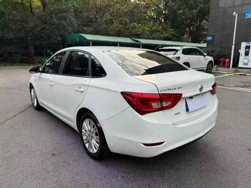 长沙17年别克英朗7