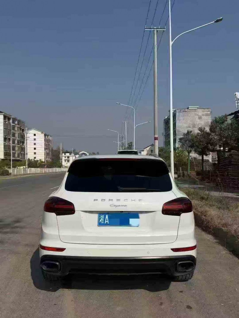 衡阳15年保时捷卡宴7