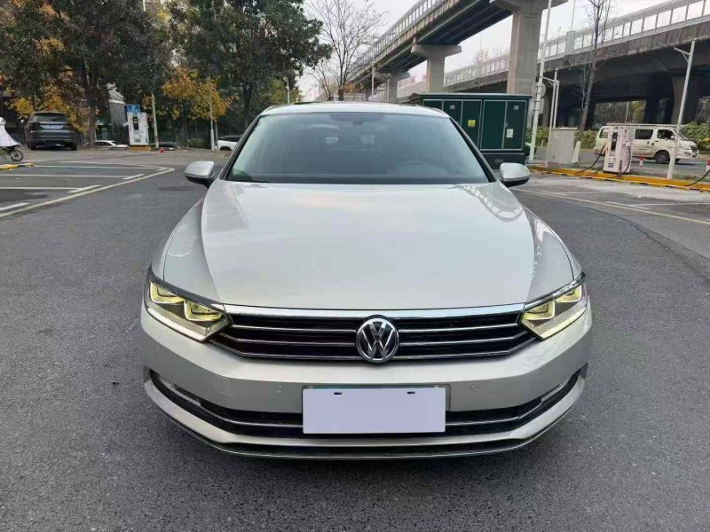 长沙19年大众迈腾1