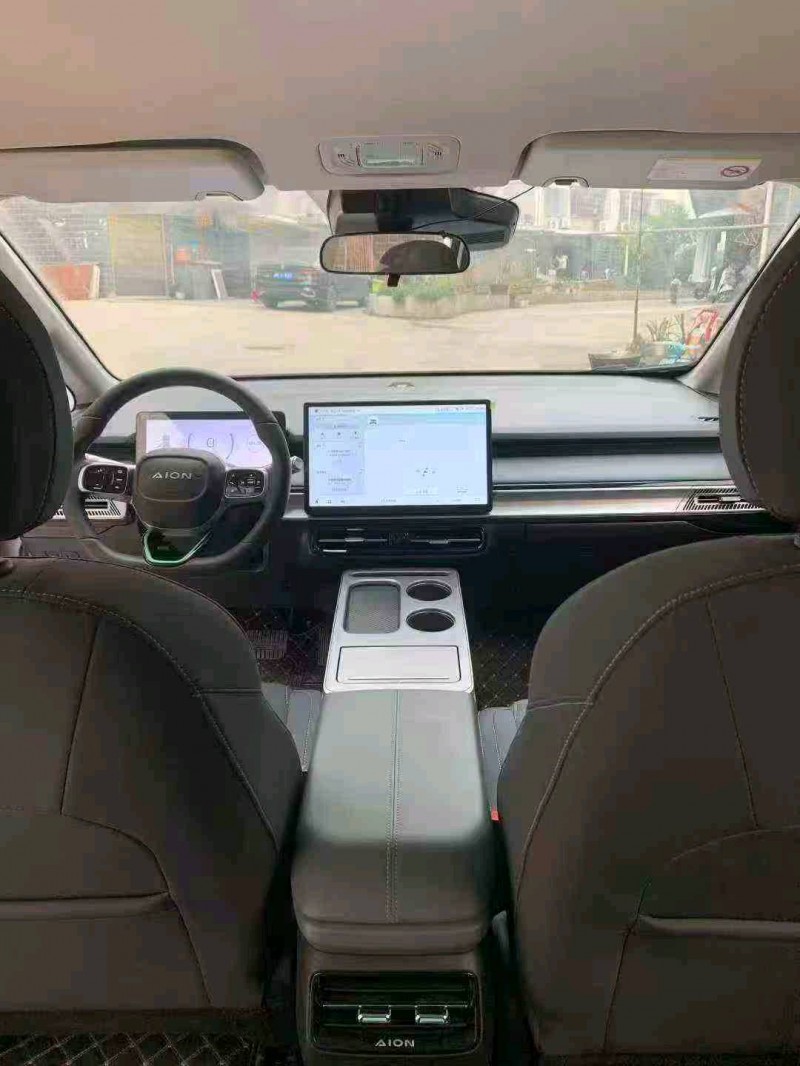 张家界24年传祺埃安Y4