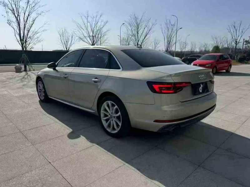 淮安18年奥迪A4L7