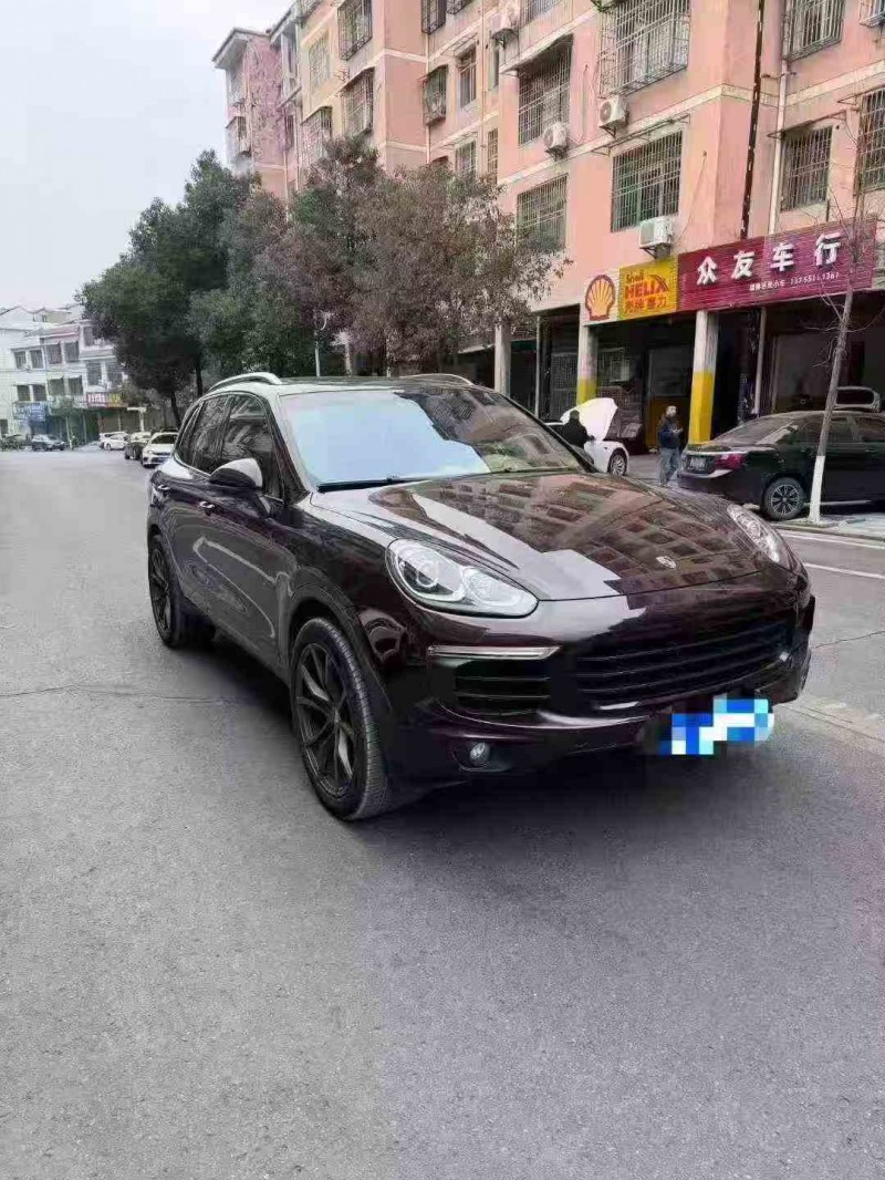 岳阳18年保时捷卡宴3