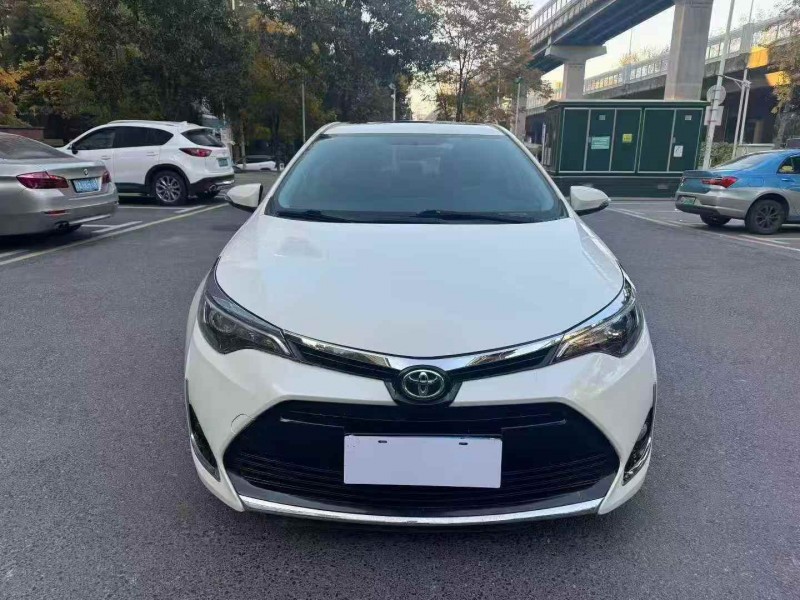 长沙19年丰田雷凌1