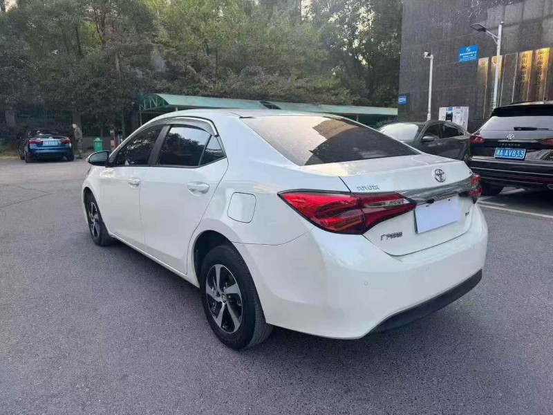 长沙19年丰田雷凌5