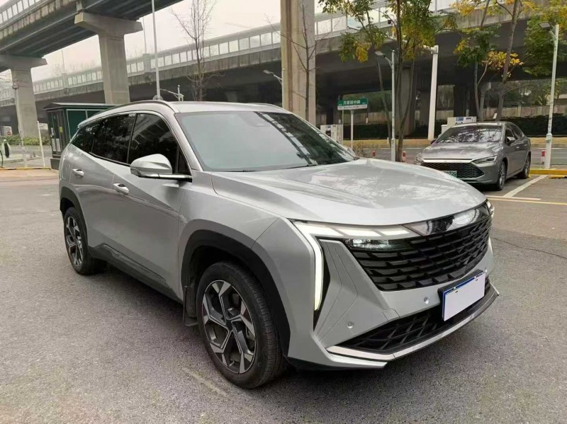 长沙23年吉利博越3