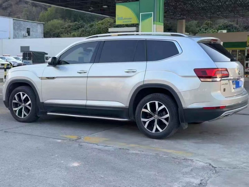 深圳18年大众途昂8