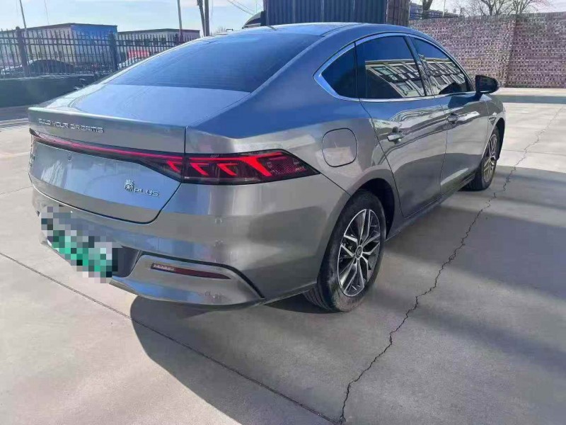 邢台23年比亚迪秦5