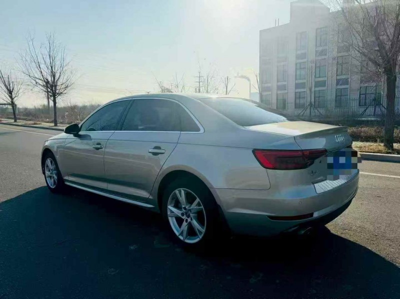 烟台17年奥迪A4L7