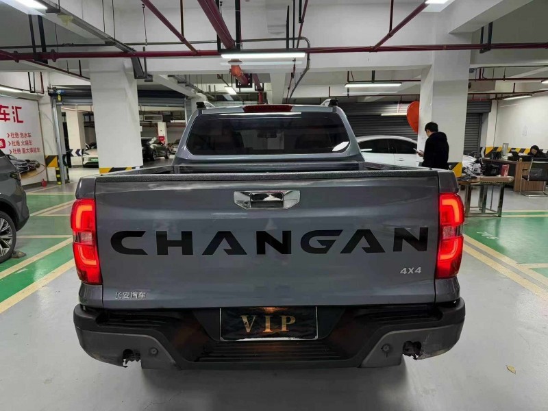 成都23年长安汽车览拓者8