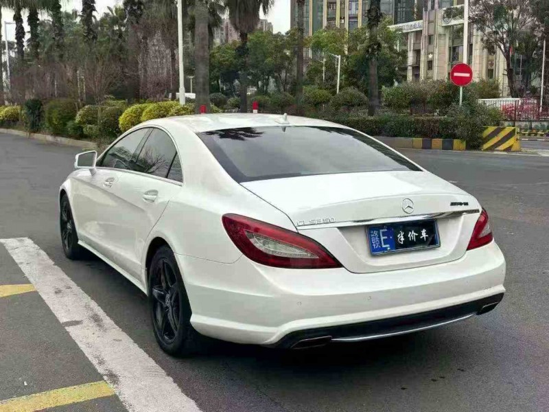佛山13年奔驰CLS8