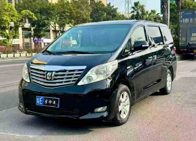 湛江10年丰田埃尔法2