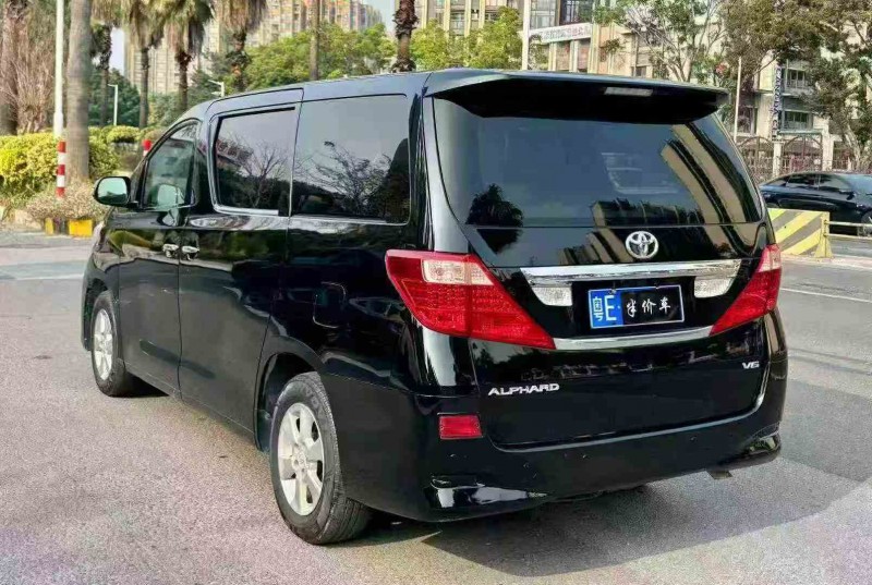 湛江10年丰田埃尔法7