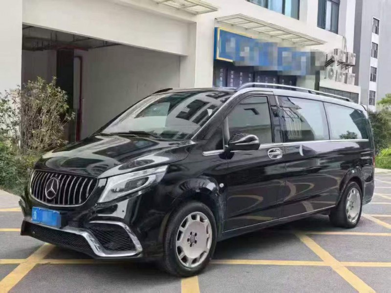 深圳19年奔驰威霆2