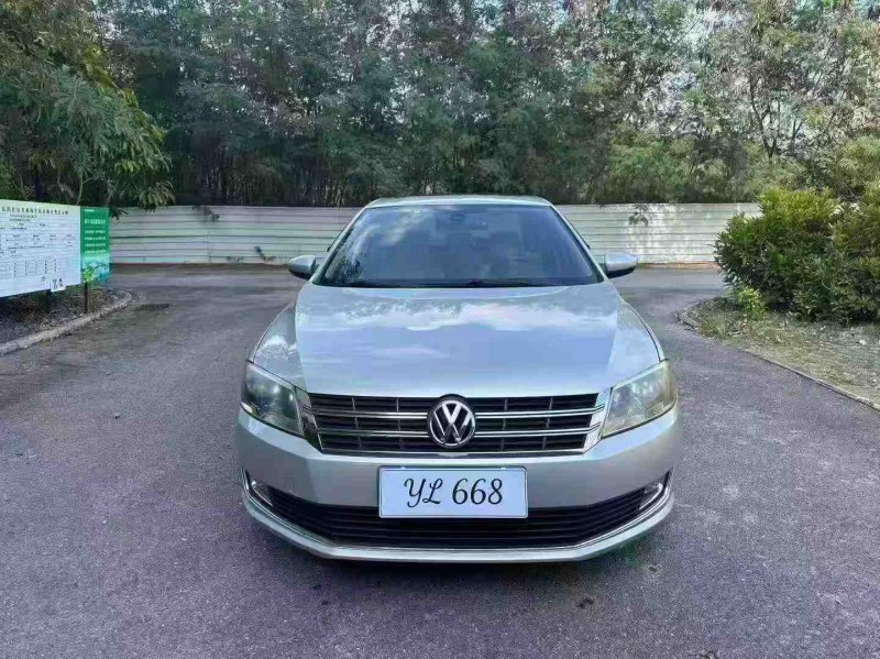 南宁19年大众朗逸1