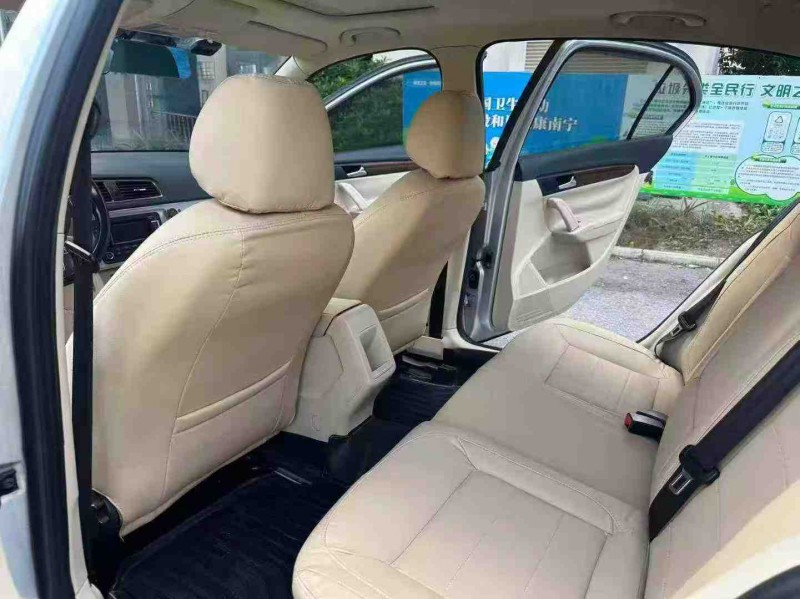 南宁19年大众朗逸6