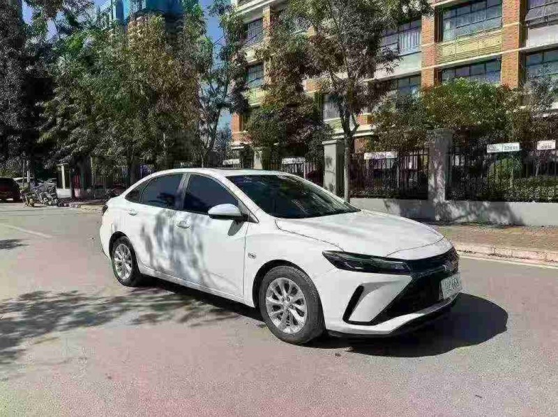 南宁22年雪佛兰科沃兹2