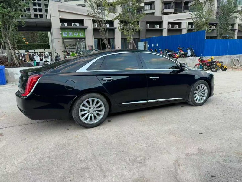 南宁19年凯迪拉克XTS8