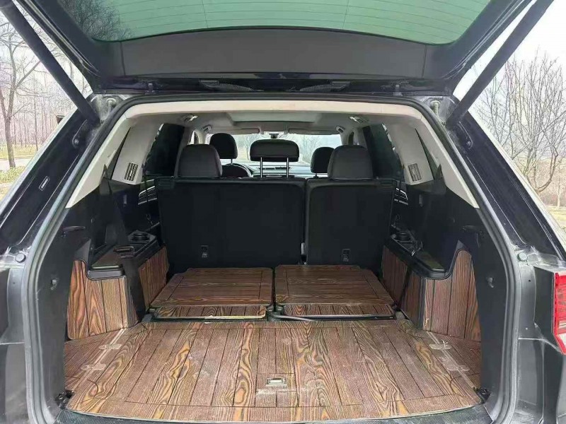 青岛20年大众途昂5