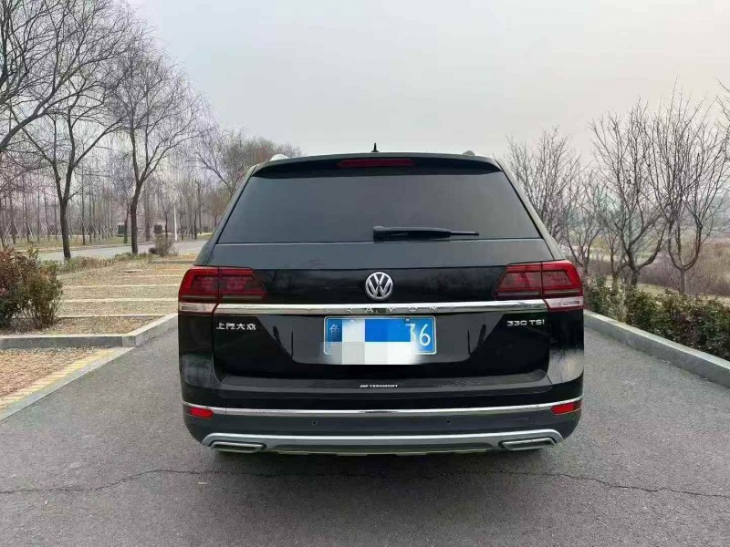 青岛20年大众途昂9