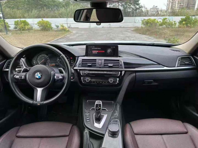 南宁18年宝马3系5