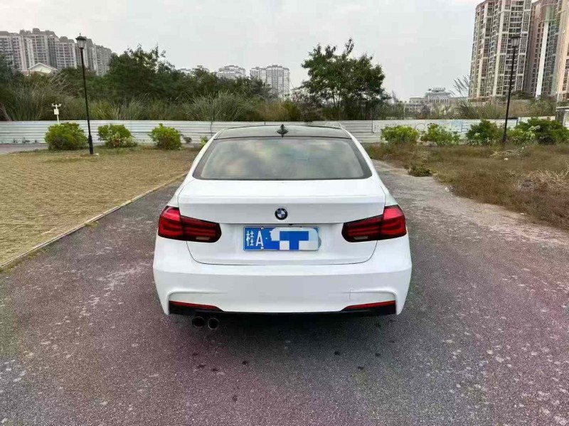 南宁18年宝马3系9