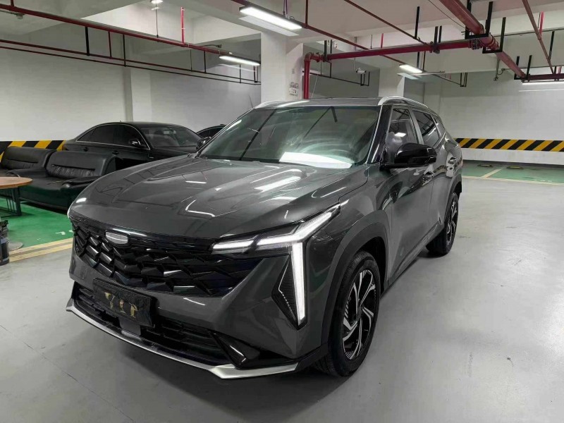 成都24年吉利博越3