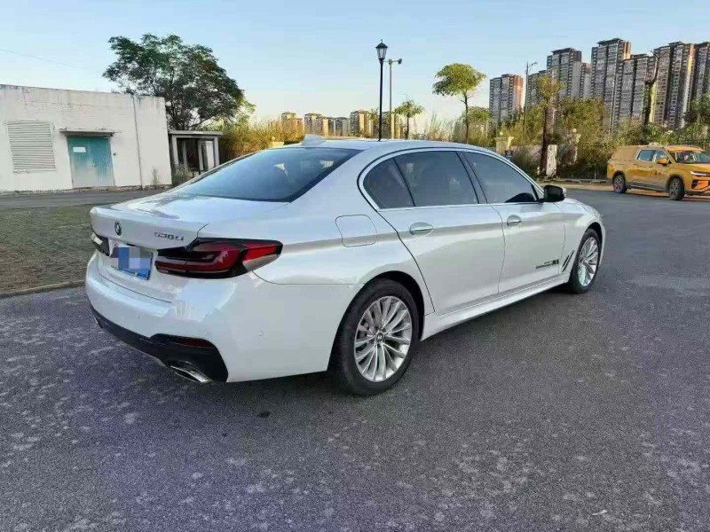 南宁18年宝马5系8