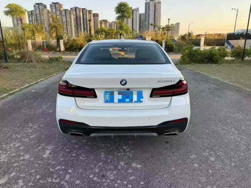 南宁18年宝马5系9