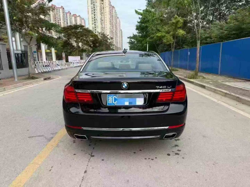 南宁13年宝马7系9