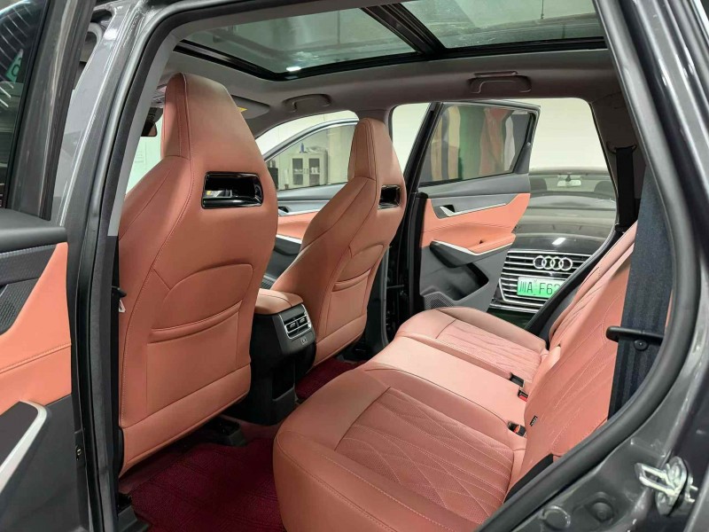 成都24年长安汽车CS756