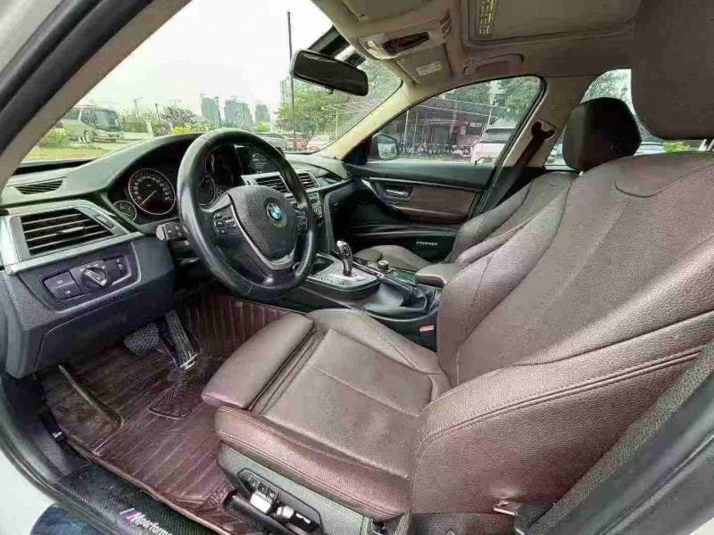 南宁18年宝马3系4