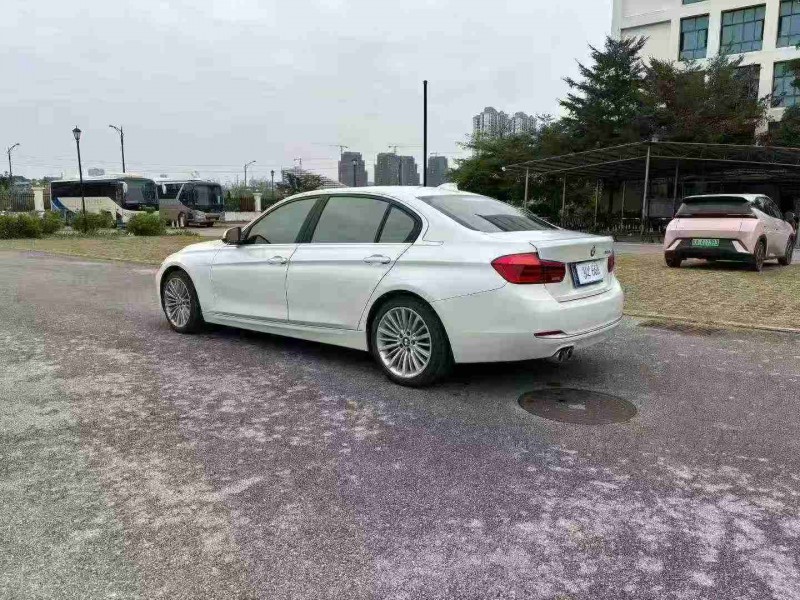 南宁18年宝马3系8