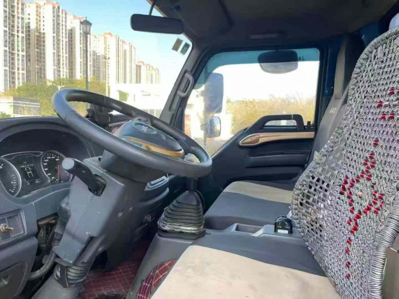 南宁21年江淮新骏铃4