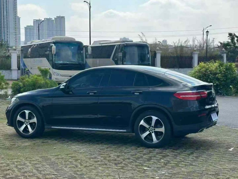 南宁17年奔驰GLC7