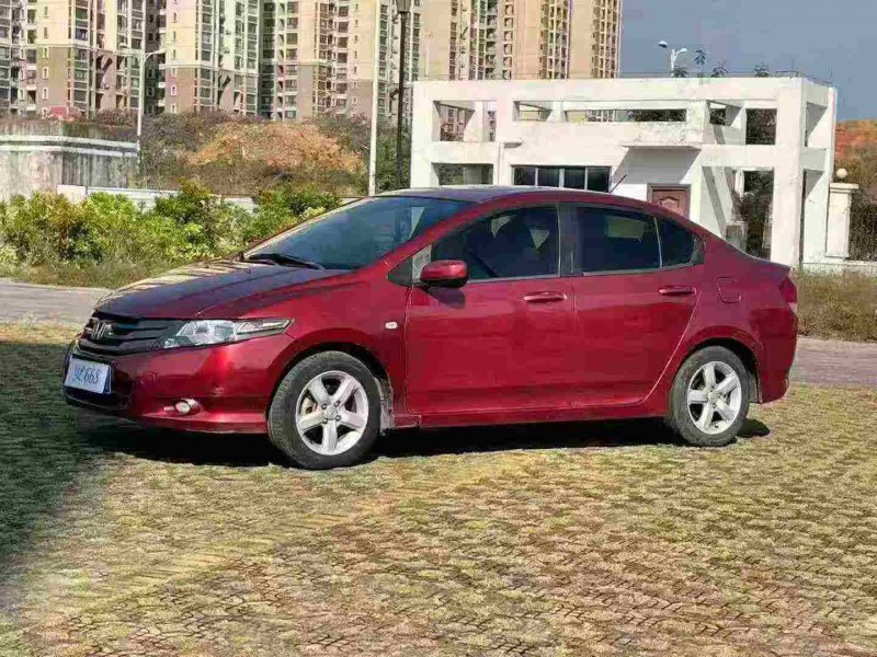 南宁11年本田锋范2